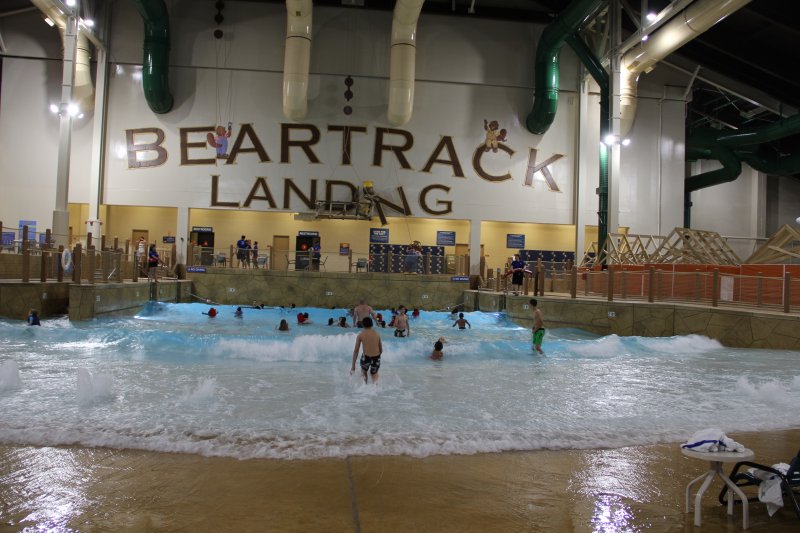 2016 Great Wolf Lodge Surf